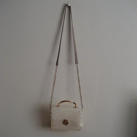 Trunk Style PVC Studded Stadium Crossbody Bag, Gold Cream - Picture 5 of 8